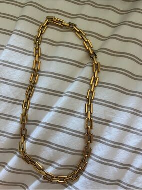Classic Gold Tone Link Necklace for Women